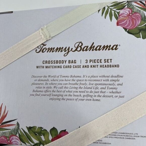 NWT Tommy Bahama Mini-Mighty Quilted Nylon Crossbody Card Wallet & knit headband - Picture 11 of 11